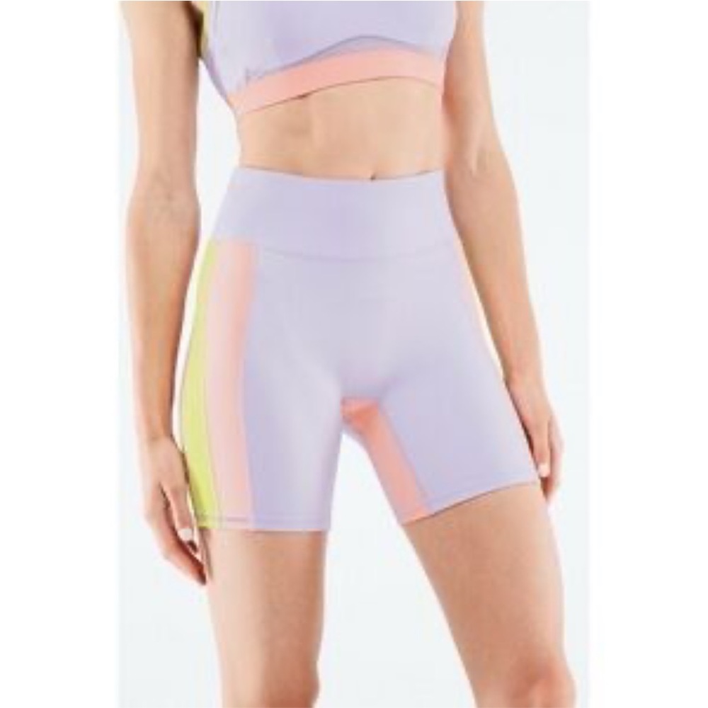 Fabletics Motion365 Trinity High-Rise Pocket women’s Short 7”